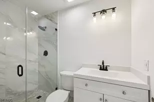 246 Matthews Drive, Newark, NJ 07103 - Photo 37