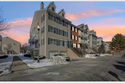 246 Matthews Dr #246, Newark, NJ 07103 - Photo 47