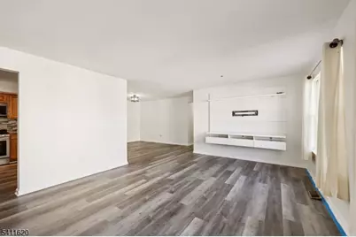 246 Matthews Dr #246, Newark, NJ 07103 - Photo 11