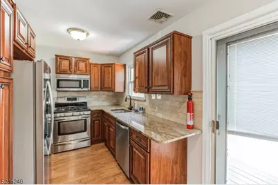 13 Wayne Blvd, Madison, NJ 07940 - Photo 5