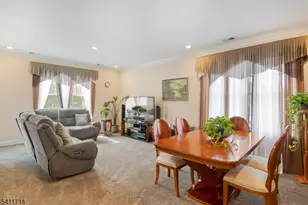 43 Elston Ct, Wanaque, NJ 07420 - Photo 3