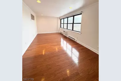 821-5B Jersey Ave, Elizabeth, NJ 07202 - Photo 1