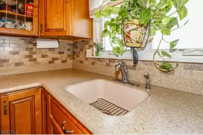 20 Alastair Pl, Woodbridge Township, NJ 07067 - Photo 9