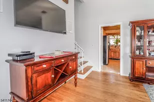 20 Alastair Pl, Woodbridge Township, NJ 07067 - Photo 7