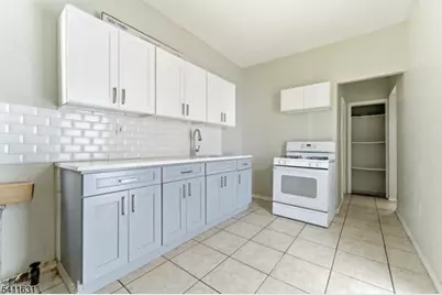 39 Blum St, Newark, NJ 07103 - Photo 17