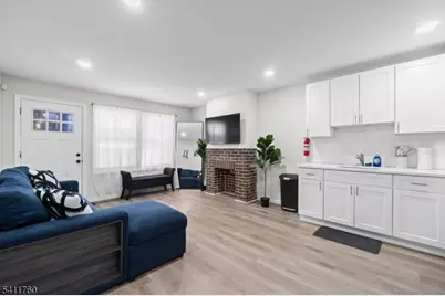 107 Willoughby St Unit 1 #2, Newark, NJ 07112 - Photo 3