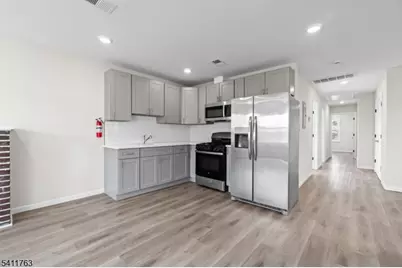 107 Willoughby St Unit 2, Newark, NJ 07112 - Photo 3