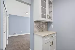 1314 Persimmon Ct, Mahwah, NJ 07430 - Photo 9