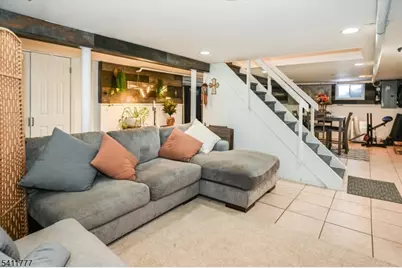 19 Glendale St, Nutley, NJ 07110 - Photo 23