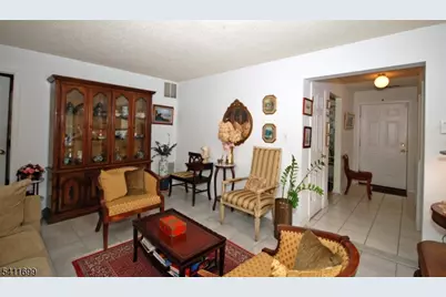 1418 Magnolia Ln Ondo, Branchburg Township, NJ 08876 - Photo 5