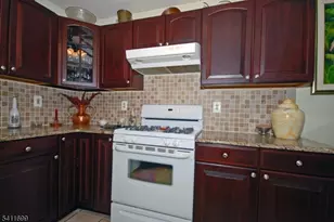 1418 Magnolia Ln Ondo, Branchburg Township, NJ 08876 - Photo 9