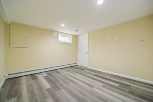 125 Laurita St, Linden, NJ 07036 - Photo 29