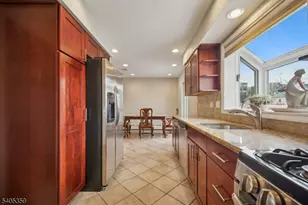 125 Laurita St, Linden, NJ 07036 - Photo 9