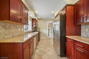 125 Laurita St, Linden, NJ 07036 - Photo 11