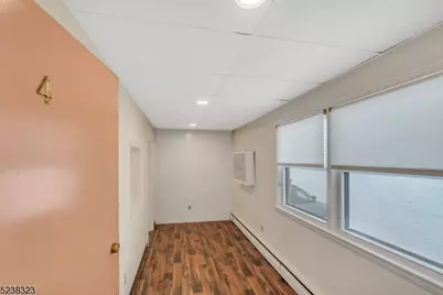 543 Valley Rd Unit 4, Montclair, NJ 07043 - Photo 5