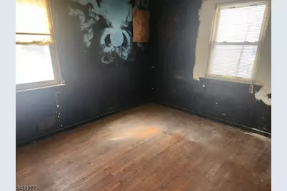 147 Martin Ave, Clifton, NJ 07012 - Photo 7