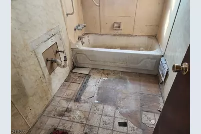 147 Martin Ave, Clifton, NJ 07012 - Photo 9