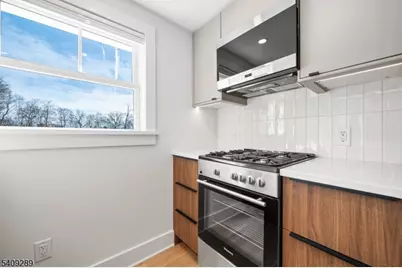 96 Watchung Ave, 3rd Fl, Montclair, NJ 07043 - Photo 17