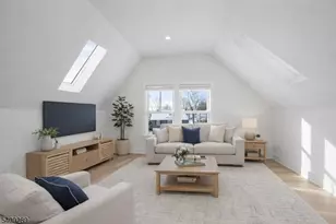 96 Watchung Ave 3rd Fl, Montclair, NJ 07043 - Photo 3