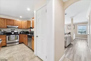 839 Valley St, Union Township, NJ 07088 - Photo 7