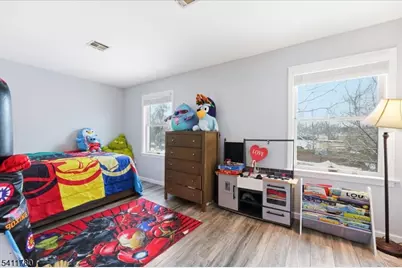 839 Valley St #B, Union Township, NJ 07088 - Photo 15