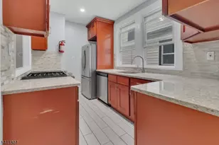 32 Dodd St, East Orange, NJ 07017 - Photo 7