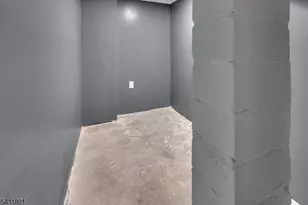 32 Dodd St, East Orange, NJ 07017 - Photo 13