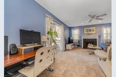 16 Aberdeen Cir, Raritan Township, NJ 08822 - Photo 19