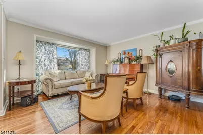 16 Aberdeen Cir, Raritan Township, NJ 08822 - Photo 15