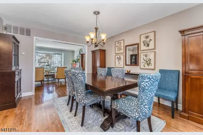 16 Aberdeen Cir, Raritan Township, NJ 08822 - Photo 17