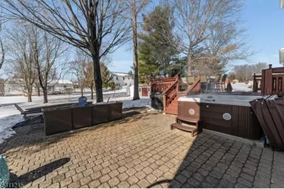 16 Aberdeen Cir, Raritan Township, NJ 08822 - Photo 41