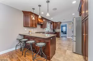 16 Aberdeen Circle, Raritan Township, NJ 08822 - Photo 11