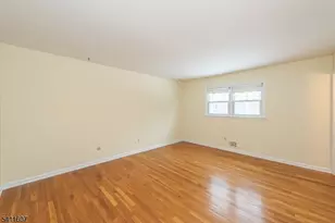 19 Trouville Dr, Parsippany, NJ 07054 - Photo 15