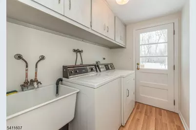 19 Trouville Dr, Parsippany, NJ 07054 - Photo 11