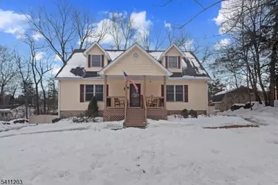 10 Thistle Ave, Vernon, NJ 07418 - Photo 1