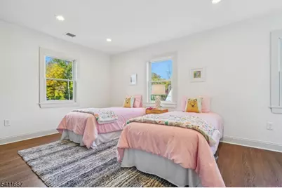 19 Bodwell Ter, Millburn, NJ 07041 - Photo 17