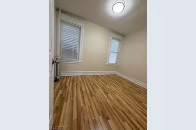 60 Vermont Ave #1, Newark, NJ 07106 - Photo 5