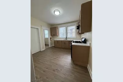 60 Vermont Ave #1, Newark, NJ 07106 - Photo 9