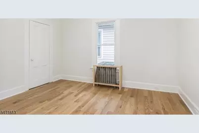 19 Sylvan Pl, Montclair, NJ 07042 - Photo 7