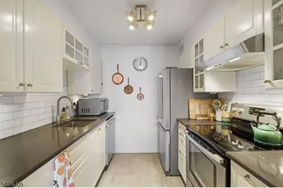 300 Main St #413, Little Falls Township, NJ 07424 - Photo 11