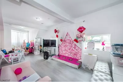 47 Washington Ave, Nutley, NJ 07110 - Photo 25