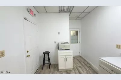 6110 Bergenline Ave, West New York, NJ 07093 - Photo 9