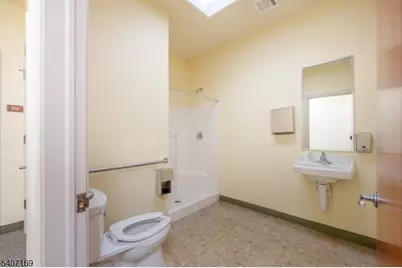 1000 Coventry Dr, Lopatcong Township, NJ 08865 - Photo 29