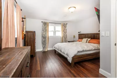 19 Pinecrest Ter, Wayne, NJ 07470 - Photo 23