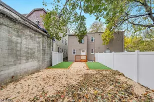 30 Linden Ave, East Orange, NJ 07018 - Photo 23