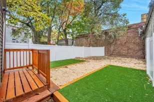 30 Linden Ave, East Orange, NJ 07018 - Photo 21