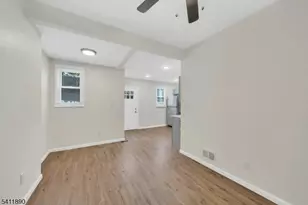 30 Linden Ave, East Orange, NJ 07018 - Photo 7