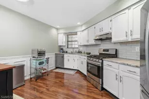 16 Quincy Ln, West Milford, NJ 07480 - Photo 13