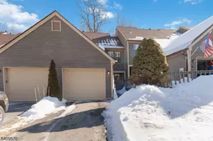 16 Quincy Ln, West Milford, NJ 07480 - Photo 3