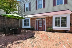 25 Murray Hill Square, New Providence, NJ 07974 - Photo 1